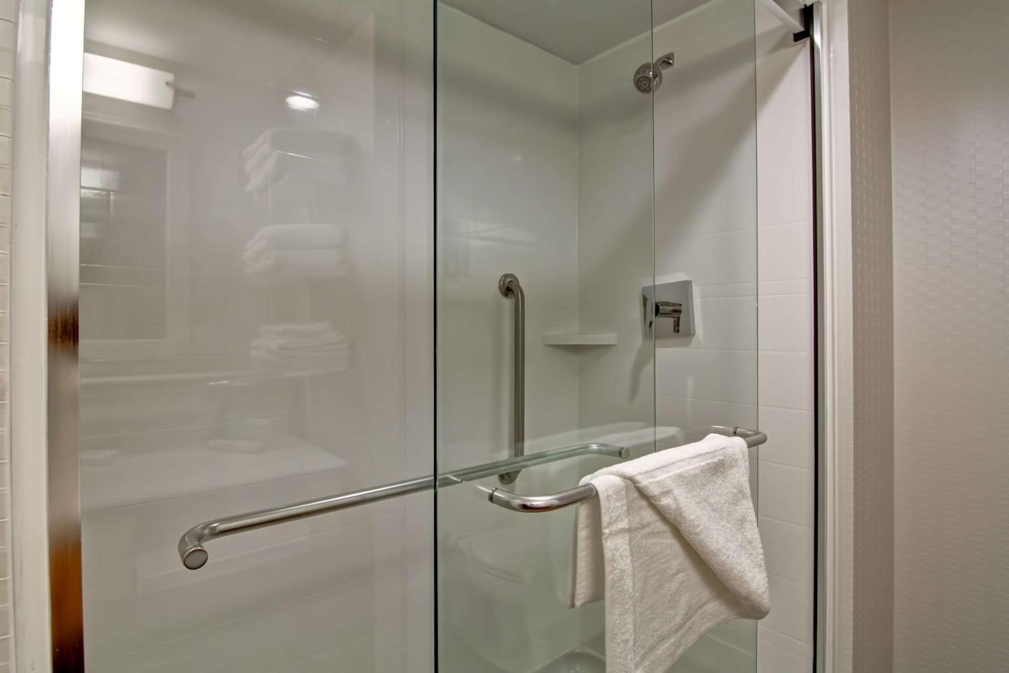 Hampton Inn & Suites By Hilton Saskatoon Airport Buitenkant foto