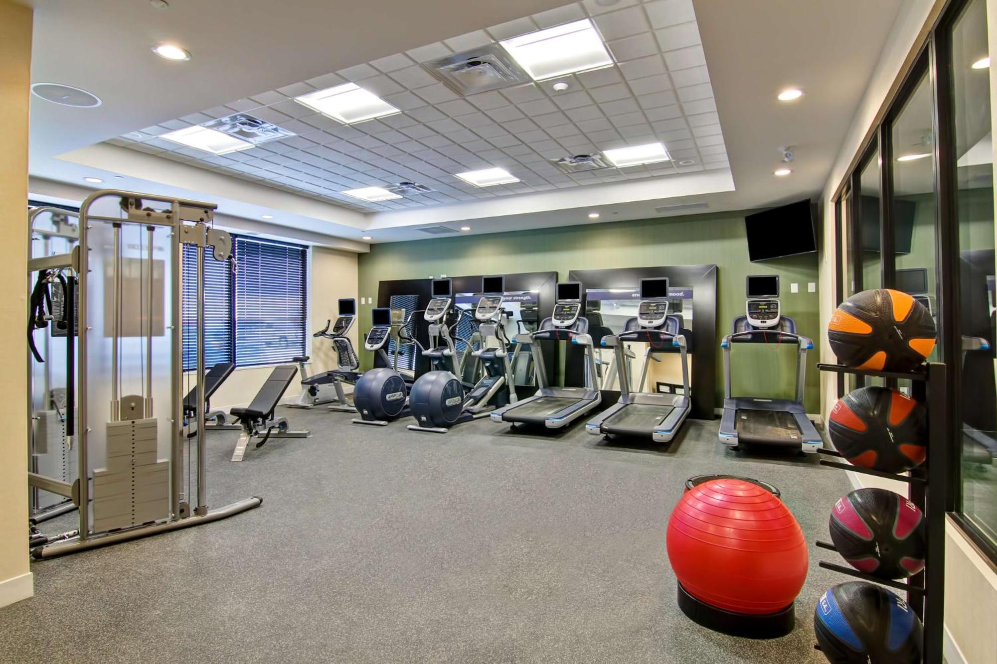 Hampton Inn & Suites By Hilton Saskatoon Airport Buitenkant foto